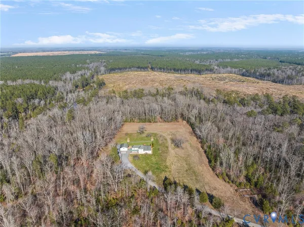 $925,500 | 562 Bobcat Lane, Little Plymouth, VA 23091