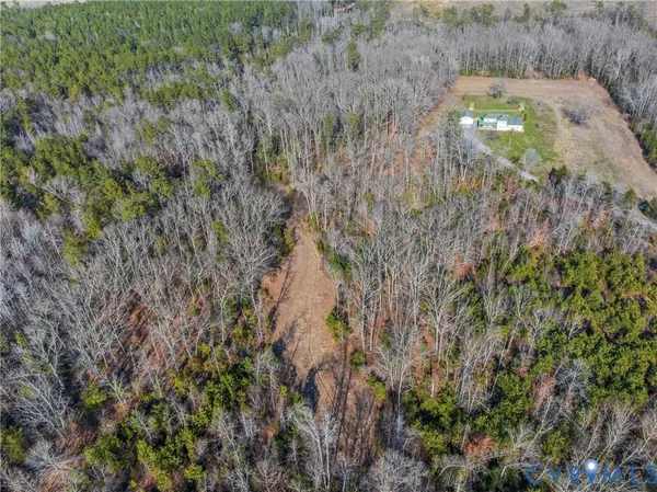 $883,500 | 562 Bobcat Lane, Little Plymouth, VA 23091