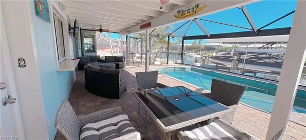 $839,500 | 11 Palmview Boulevard, Fort Myers Beach, FL 33931