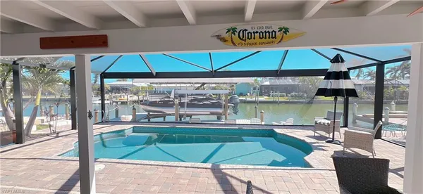 $839,500 | 11 Palmview Boulevard, Fort Myers Beach, FL 33931
