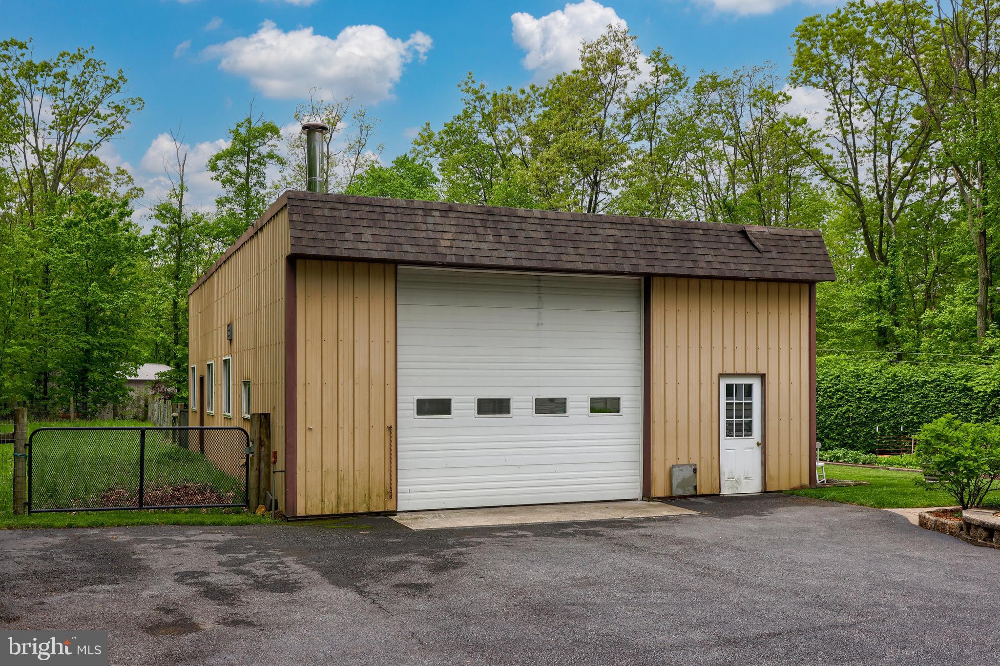 1634 Springville Road New Holland, PA 17557 - Photo 8 of 73