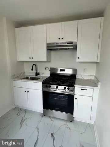 $1,200 | 2016 Carver Street, Unit 2, Philadelphia, PA 19124