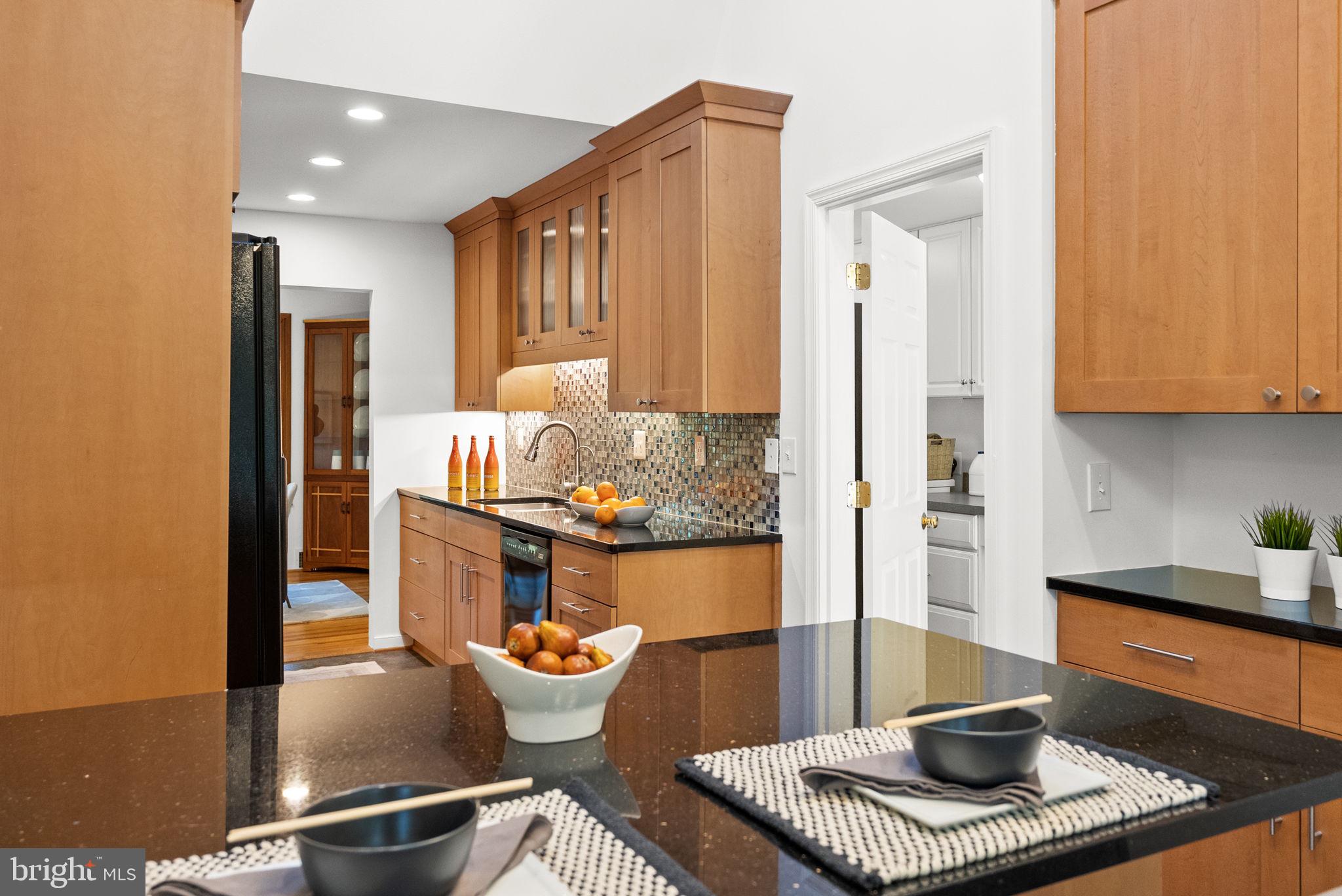 7111 Braeburn Place Bethesda, MD 20817 - Photo 20 of 86