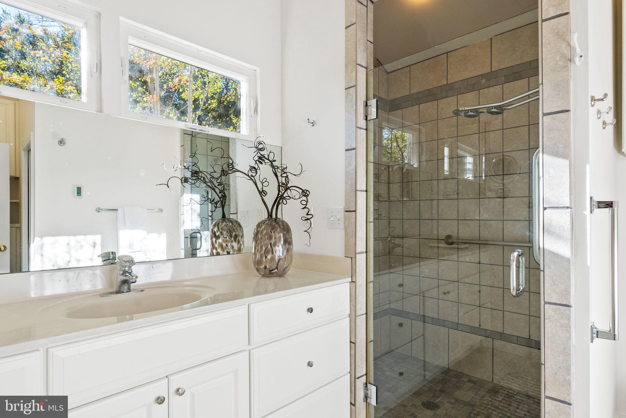 7111 Braeburn Place Bethesda, MD 20817 - Photo 26 of 86