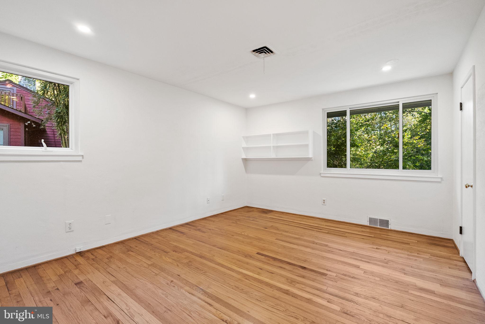 7111 Braeburn Place Bethesda, MD 20817 - Photo 39 of 86