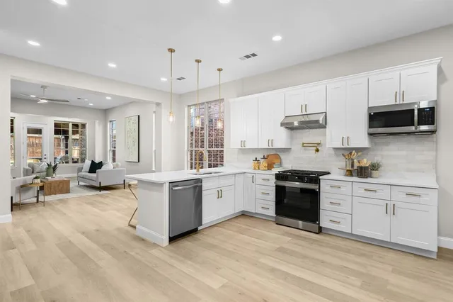 $745,000 | 8505 Bayberry Avenue, Lantana, TX 76226