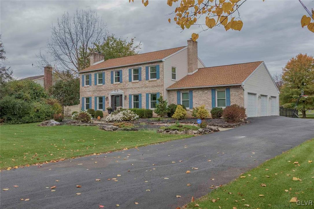 1050 Bridle Path Road Bethlehem, PA 18017 - Photo 2 of 26 Gallery Image 2