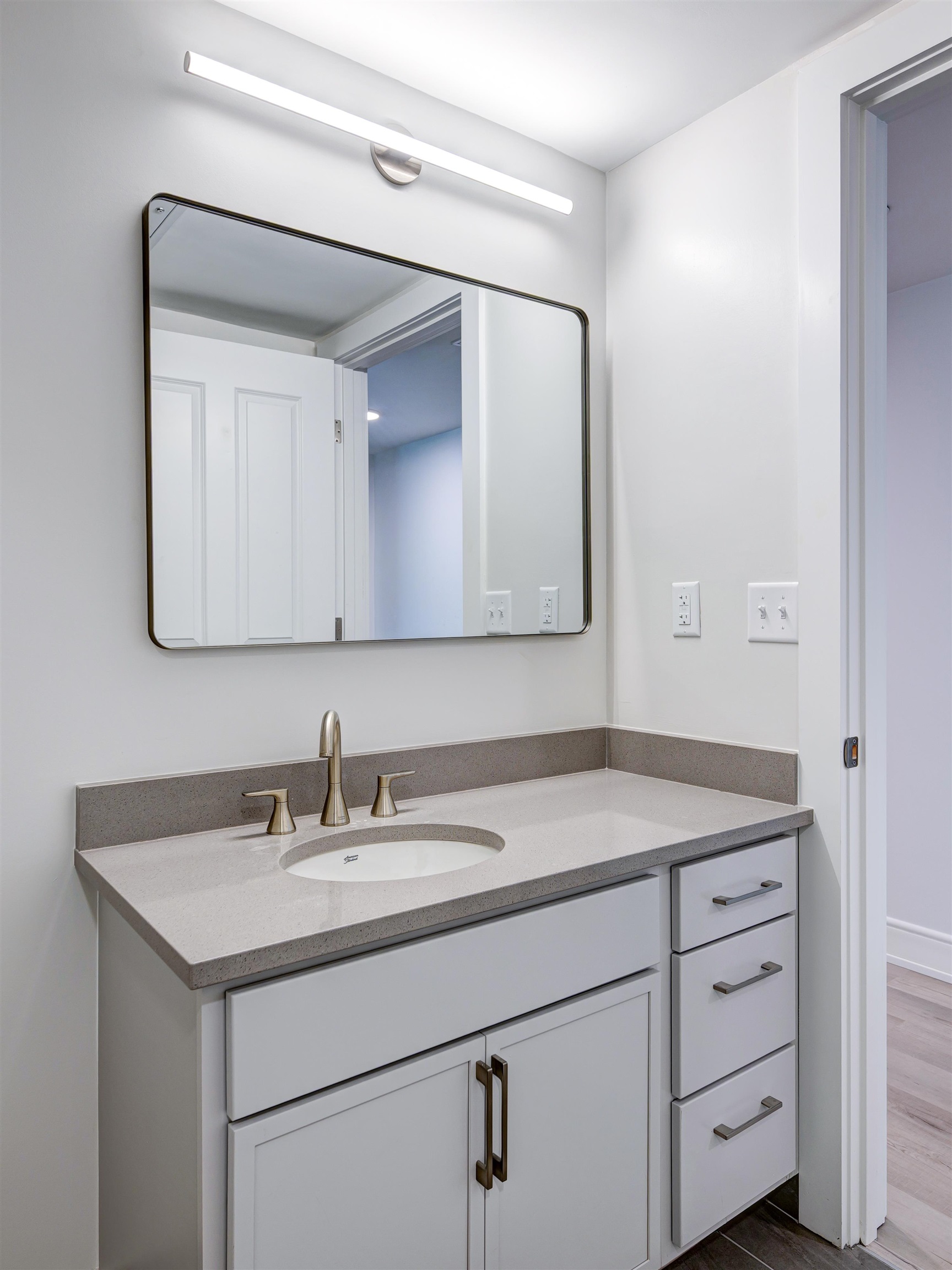 2059 Lafayette Road, Unit 204 Portsmouth, NH 03801 - Photo 6 of 36
