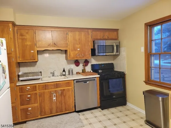 $3,500 | 2 Marilyn Street, Bernards, NJ 07920