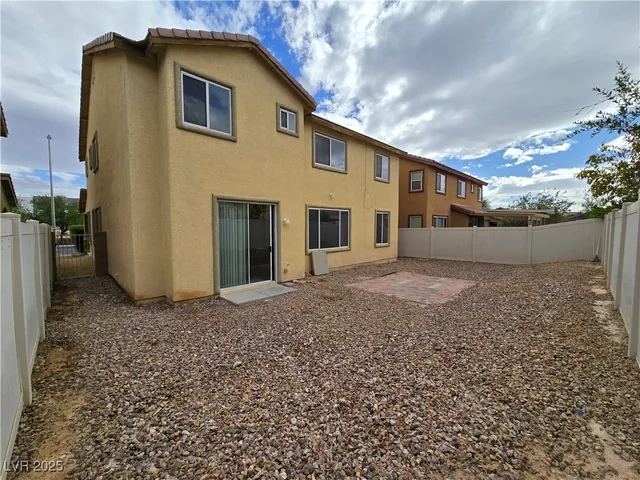 $2,545 | 4016 Little Bend Lane, North Las Vegas, NV 89081