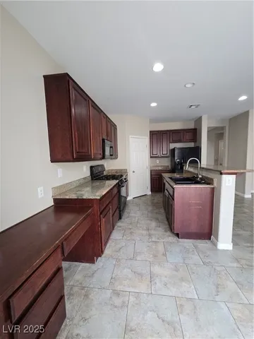 $2,545 | 4016 Little Bend Lane, North Las Vegas, NV 89081