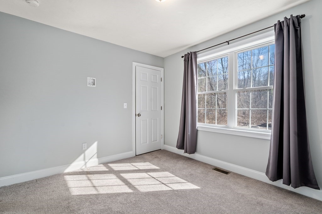 498 Chestnut Hill Road Millville, MA 01529 - Photo 21 of 30 Gallery Image 21
