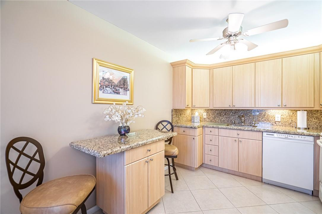 4041 Hythe A, Unit E1 Boca Raton, FL 33434 - Photo 8 of 22 Photo 8