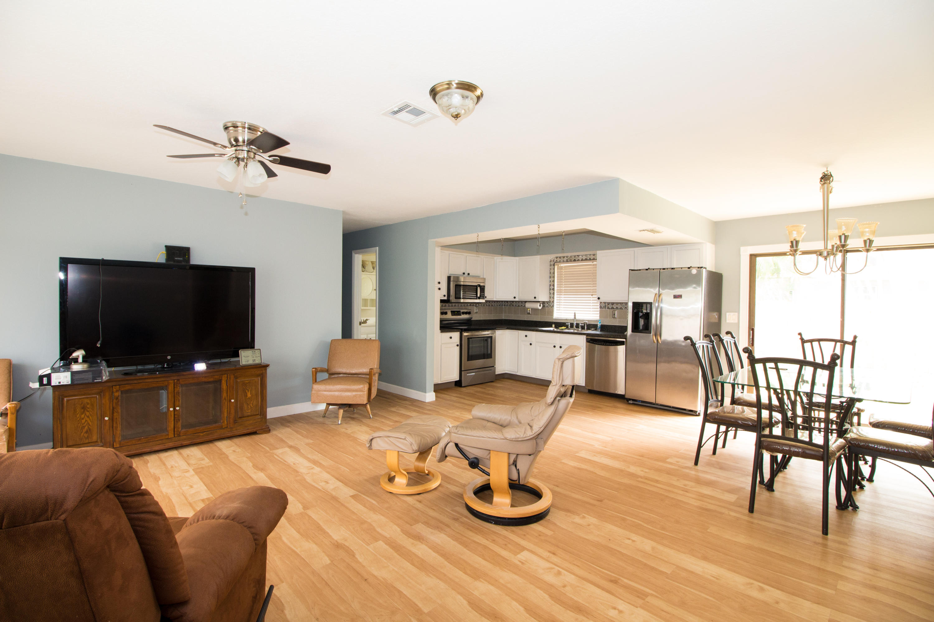 9160 Melody Road Lake Worth, FL 33467 - Photo 4 of 11 Family