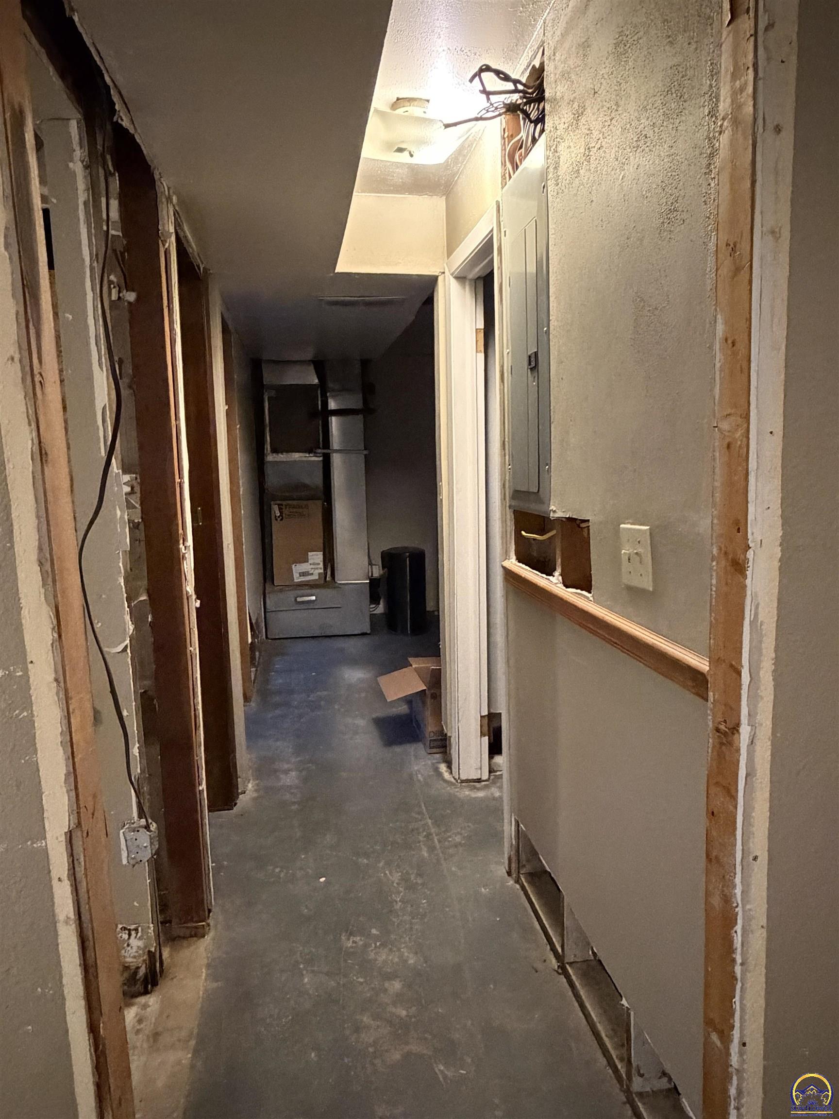 7435 Lakeview Road Meriden, KS 66512 - Photo 22 of 49 Gallery Image 22