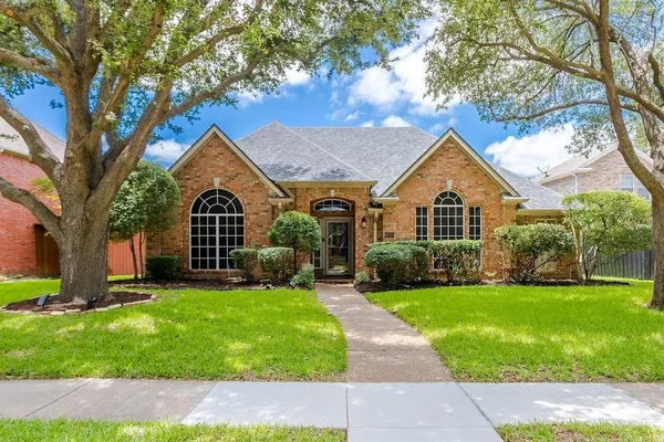 $588,000 | 6745 Patrick Lane, Plano, TX 75024