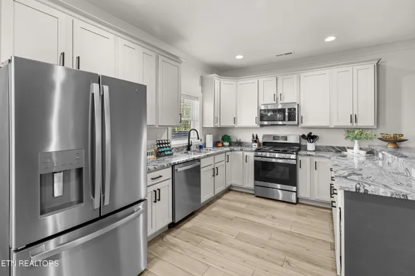 $535,000 | 422 Fleeta Williams Way, Pigeon Forge, TN 37862