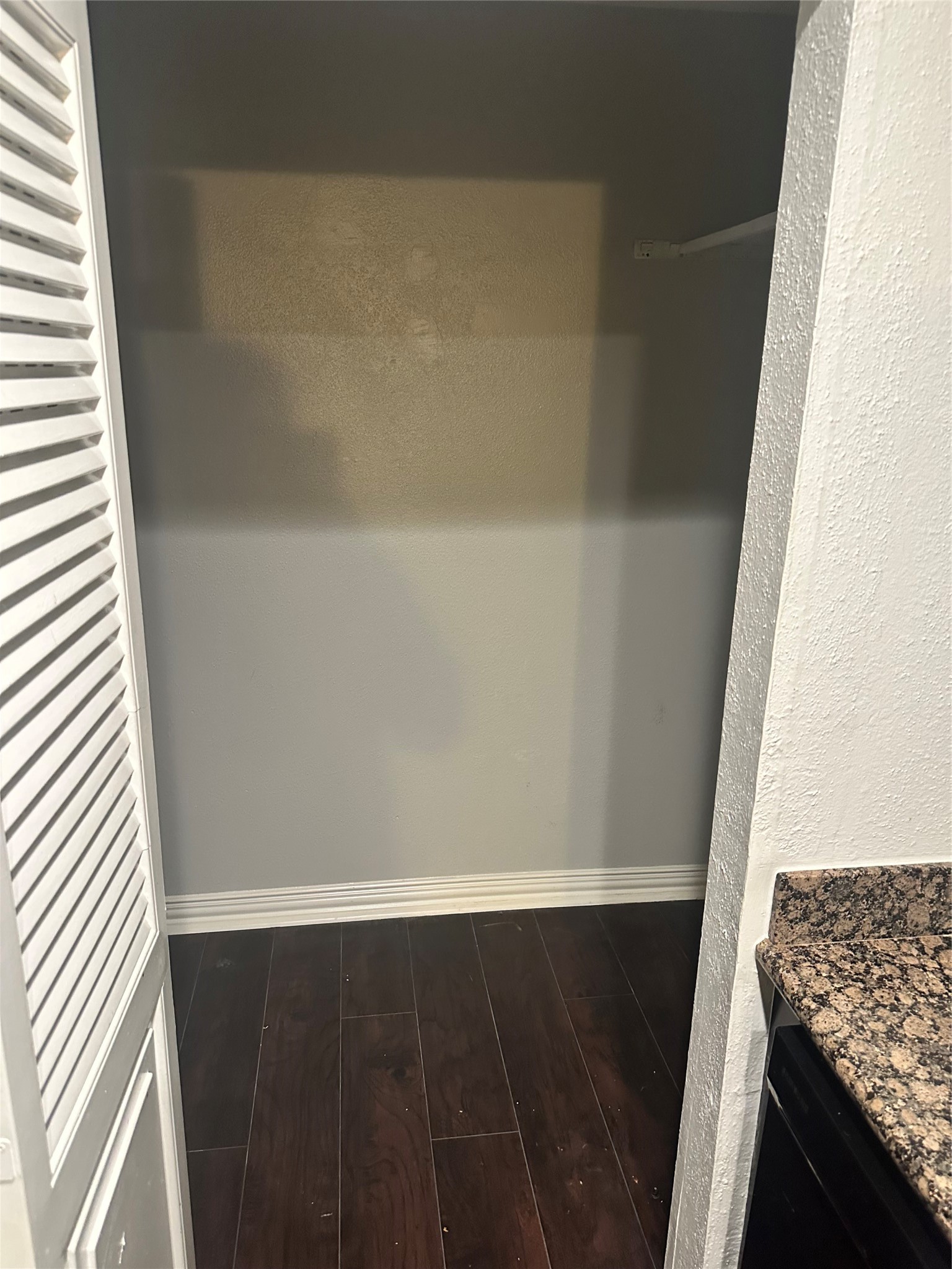 3662 Ocee Street Houston, TX 77063 - Photo 6 of 15 Laundry Area