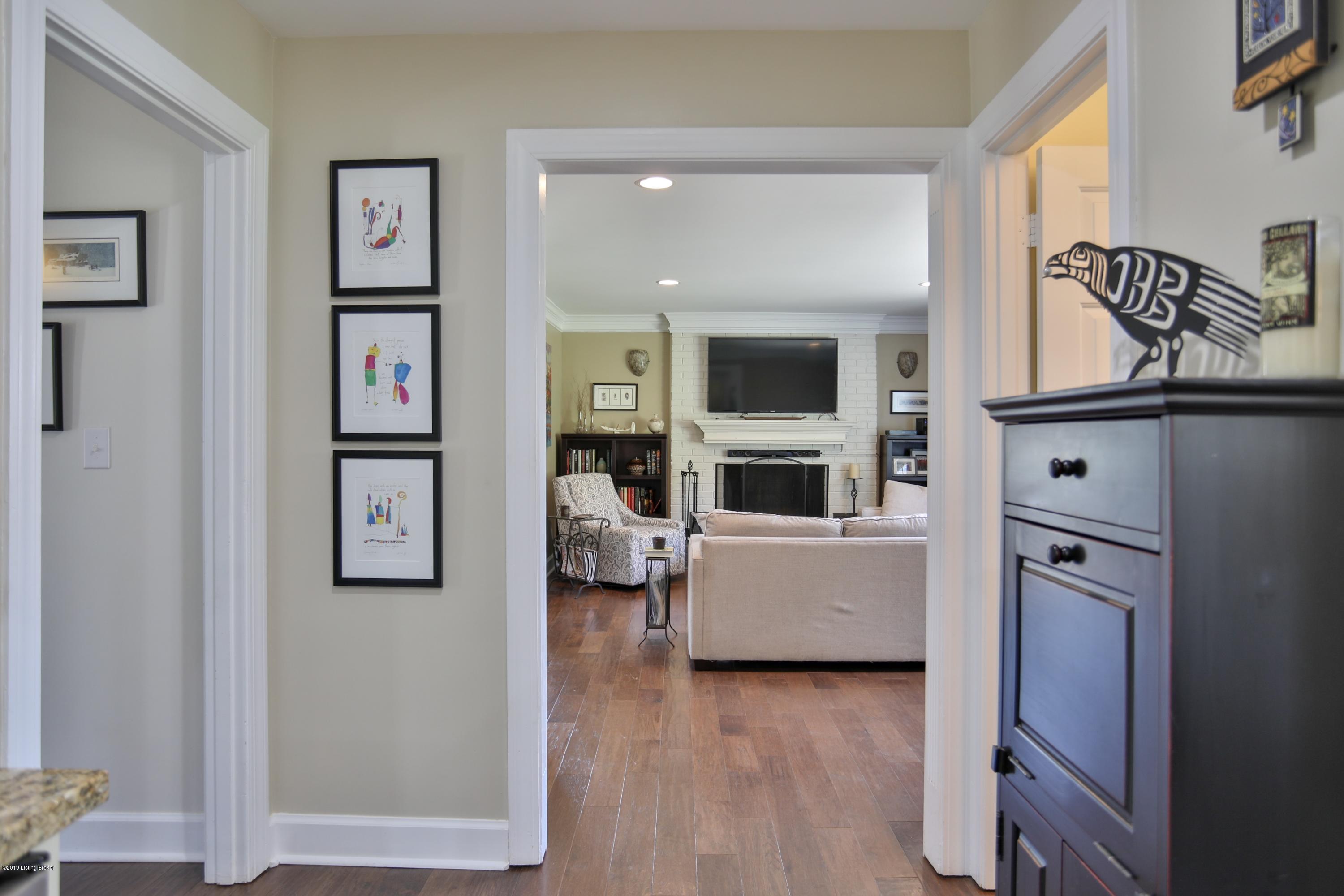 5503 Apache Road Louisville, KY 40207 - Photo 11 of 59 Kitchen view to family room