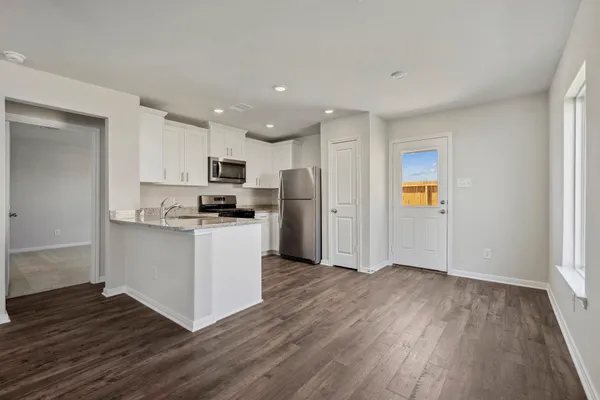 $1,830 | 10402 Red Cardinal Drive, Cleveland, TX 77328