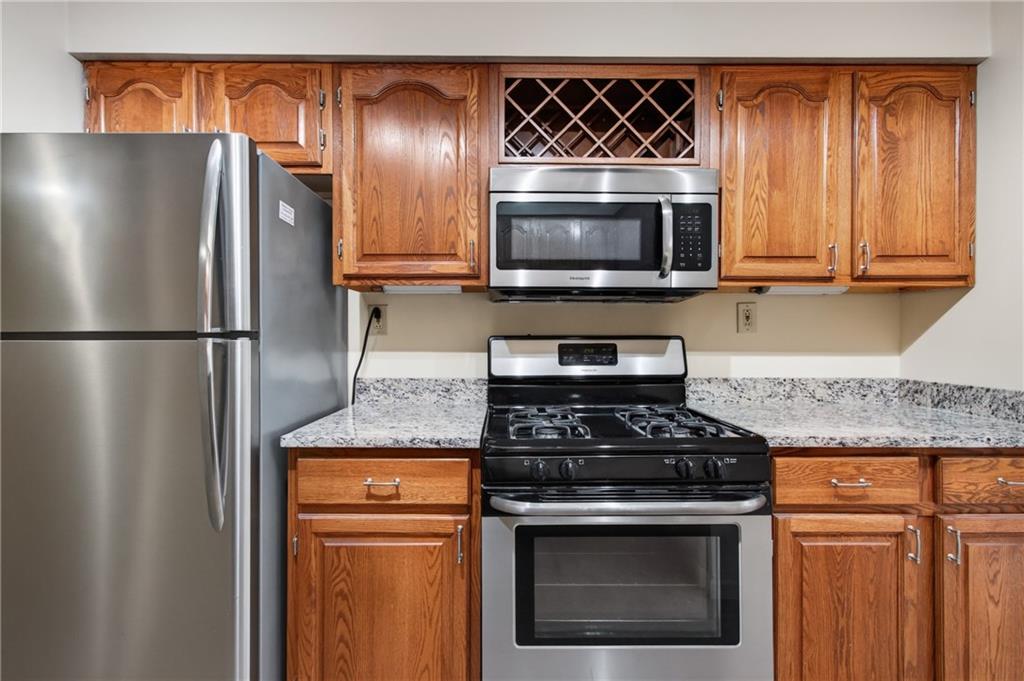 5 Bayard Road, Unit 618 Pittsburgh, PA 15213 - Photo 6 of 41 Gallery Image 6