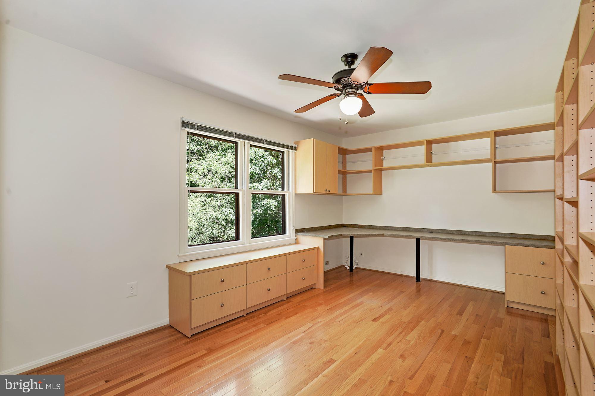 516 Springvale Road Great Falls, VA 22066 - Photo 26 of 44 Bedroom #4