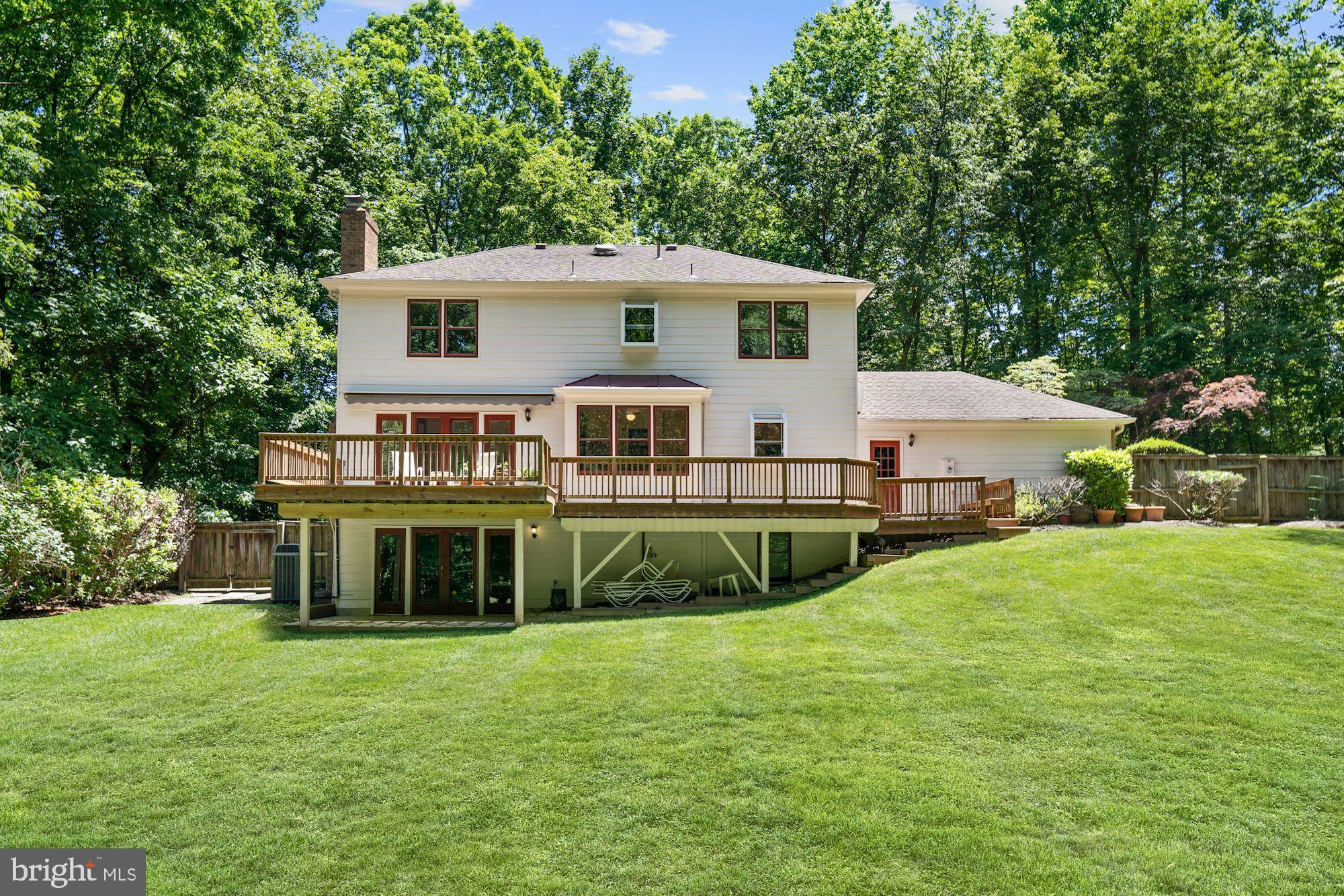 516 Springvale Road Great Falls, VA 22066 - Photo 44 of 44 Exterior Rear