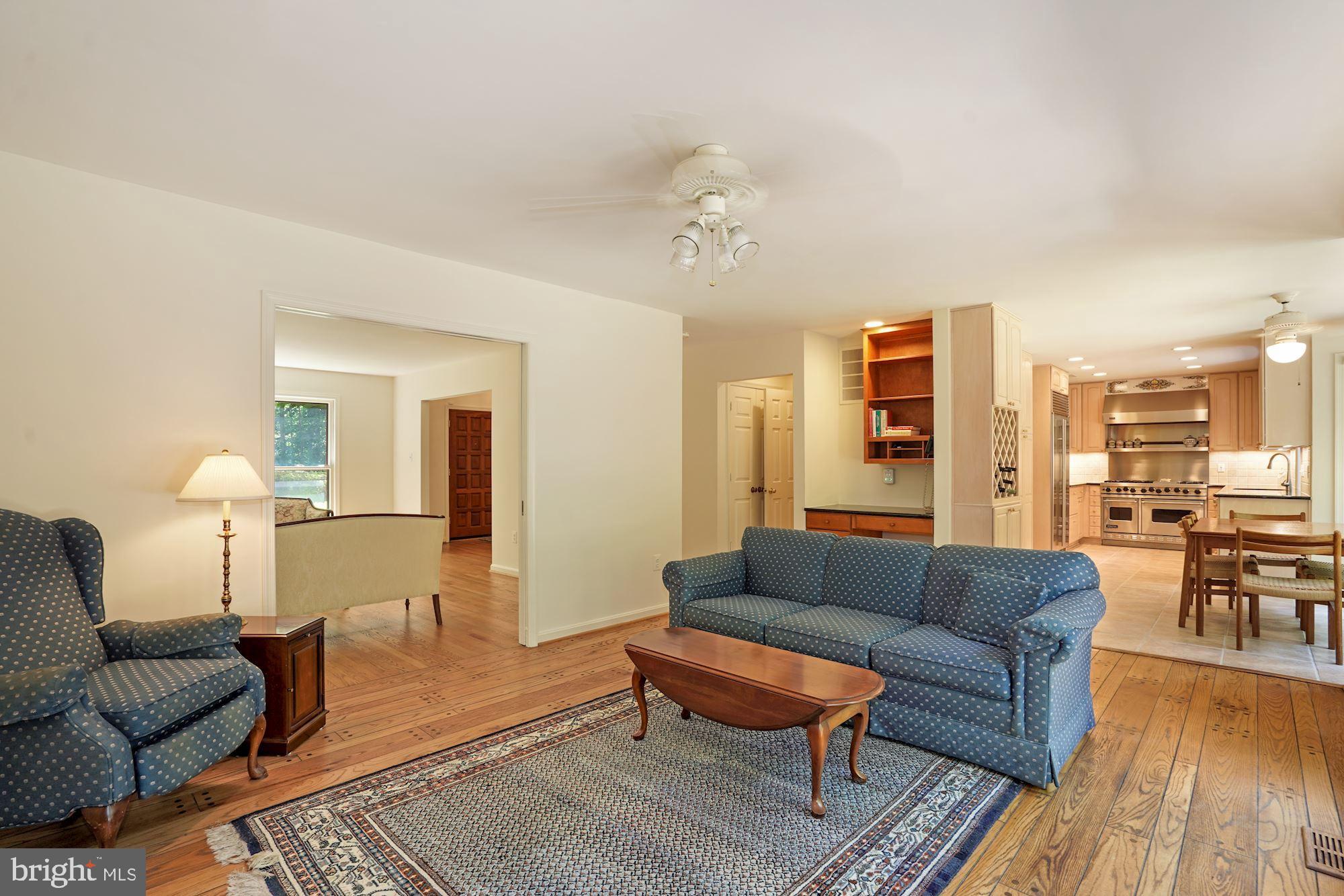 516 Springvale Road Great Falls, VA 22066 - Photo 10 of 44 Family Room