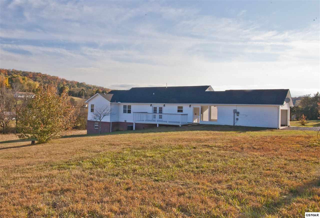236 South Flat Creek Road Sevierville, TN 37876 - Photo 5 of 24