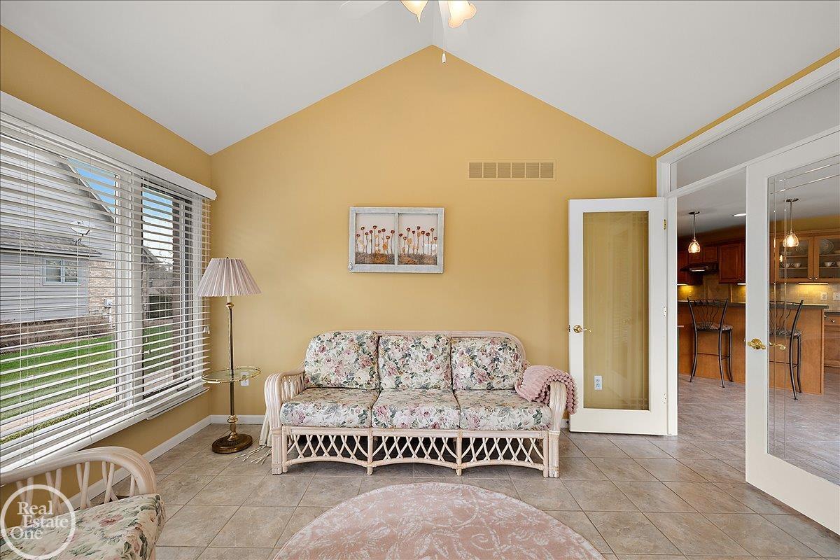 63815 Inverness, Unit #53 Washington, MI 48095 - Photo 24 of 71