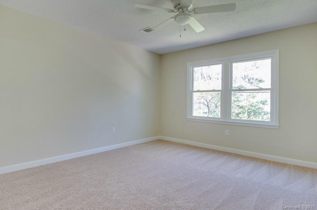 929 Falls Church Road Charlotte, NC 28270 - Photo 16 of 22 Gallery Image 16