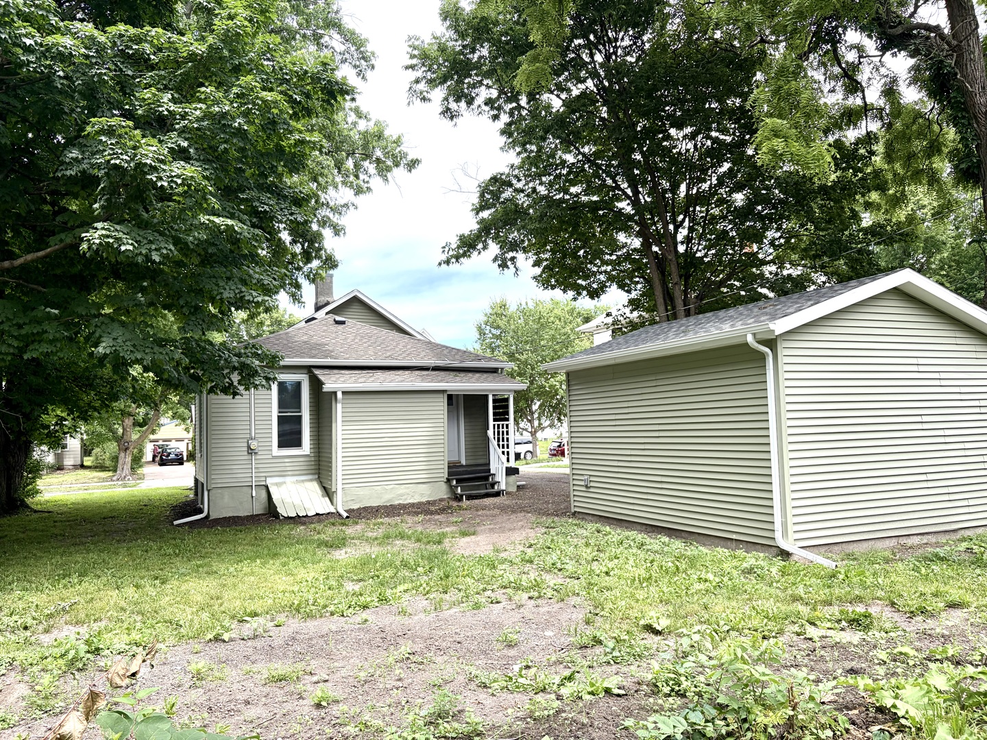 809 Douglas Street Bloomington, IL 61701 - Photo 5 of 18