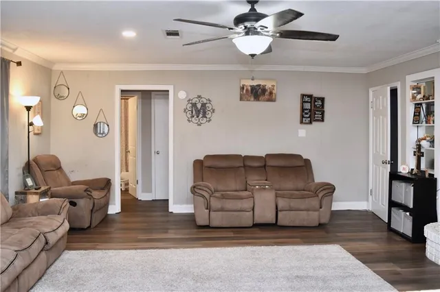 $244,900 | 76 Little John Lane, Dry Prong, LA 71423