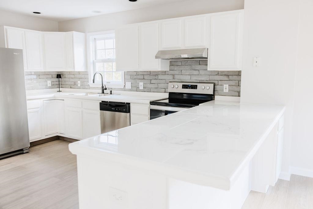 24 Village Road Surry, NH 03431 - Photo 11 of 47