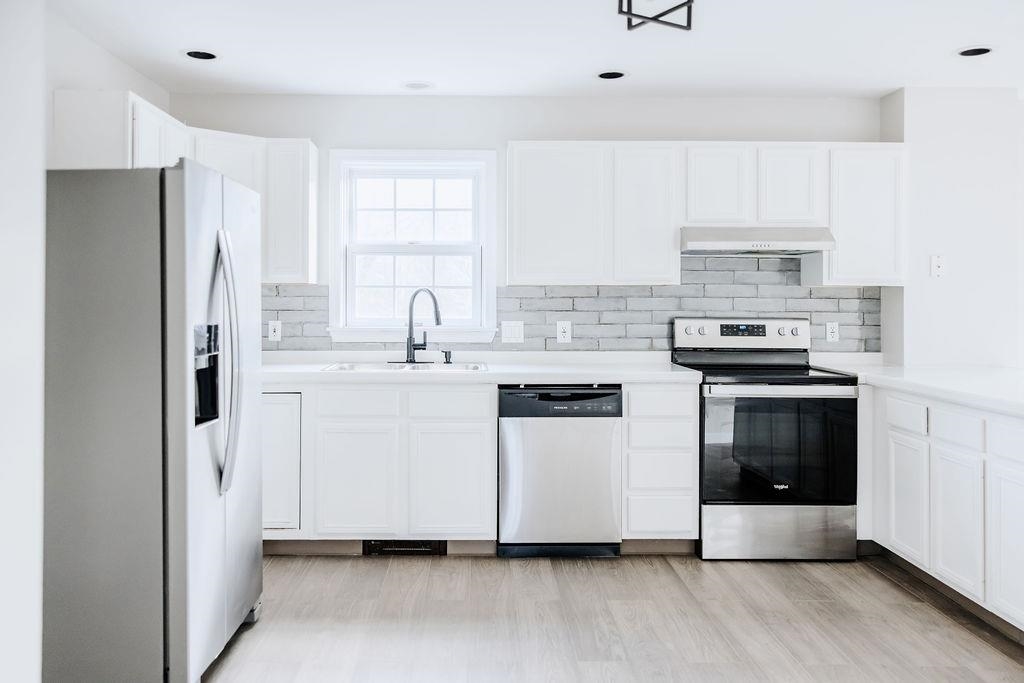 24 Village Road Surry, NH 03431 - Photo 6 of 47