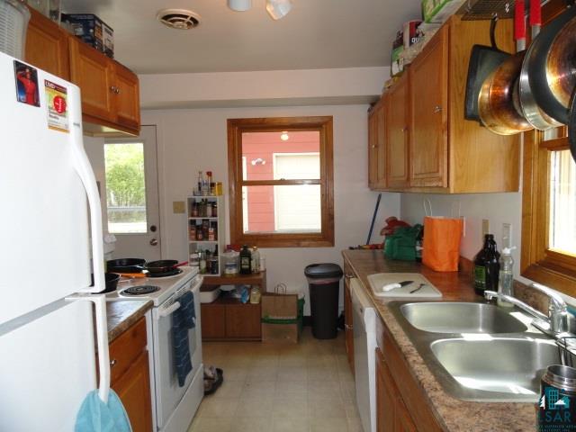 1106 West Arrowhead Road Duluth, MN 55811 - Photo 5 of 15 Gallery Image 5