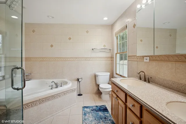 $649,990 | 523 North Ela Road, Barrington, IL 60010