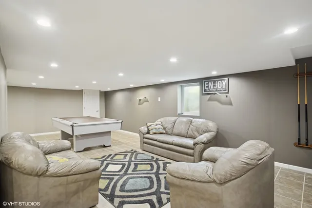 $649,990 | 523 North Ela Road, Barrington, IL 60010