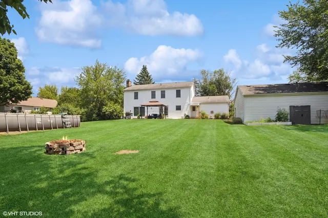 $649,990 | 523 North Ela Road, Barrington, IL 60010