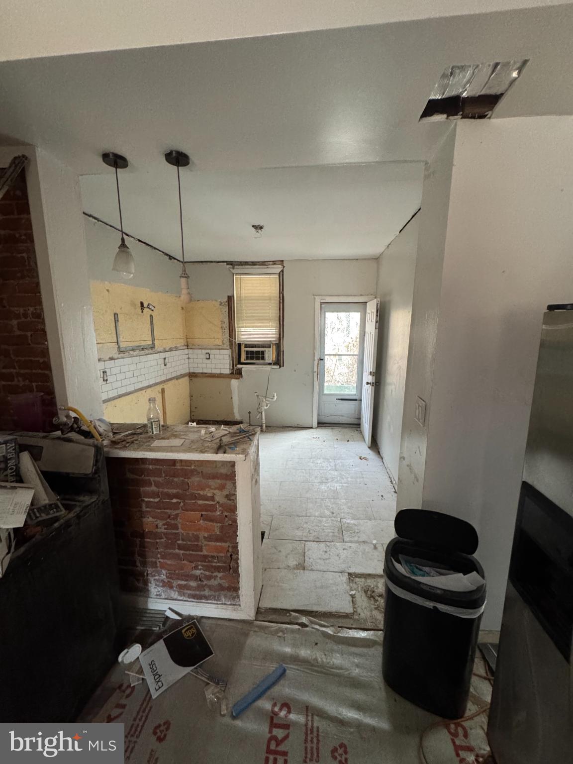 3085 Weikel Street Philadelphia, PA 19134 - Photo 4 of 8