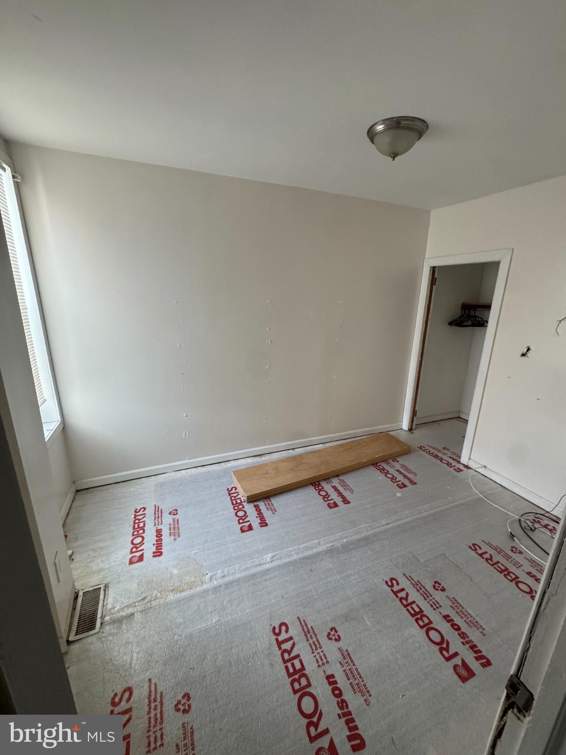 3085 Weikel Street Philadelphia, PA 19134 - Photo 7 of 8