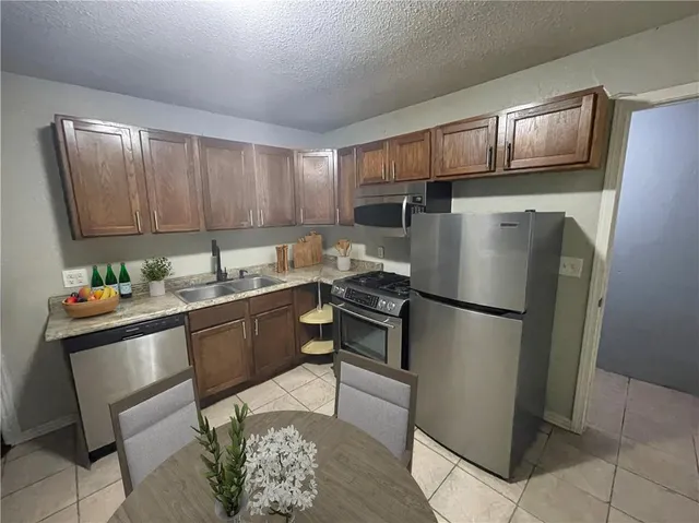 $164,900 | 1009 North 62nd Street, Kansas City, KS 66102