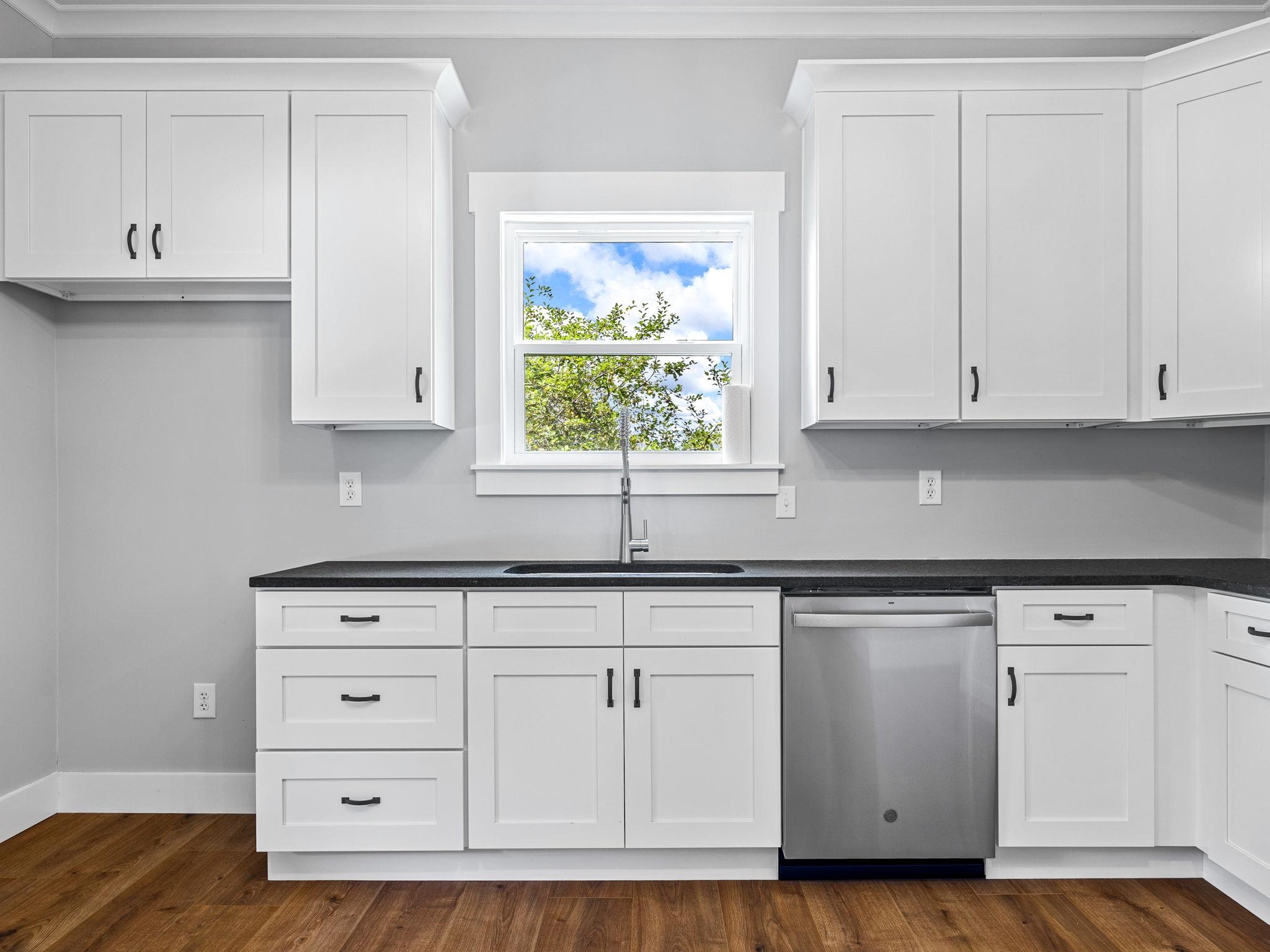 1630 Clement Road Greer, SC 29650 - Photo 12 of 34