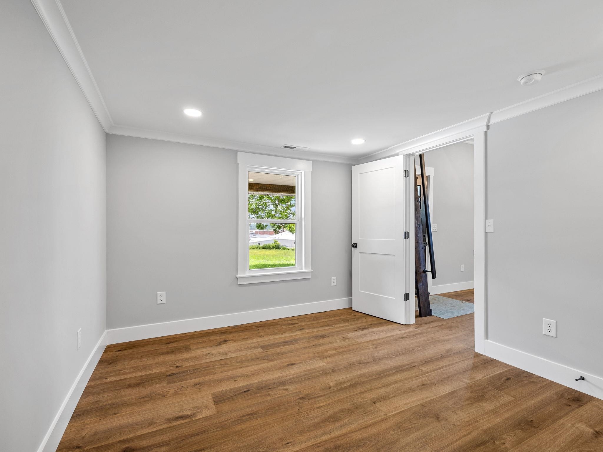 1630 Clement Road Greer, SC 29650 - Photo 21 of 34