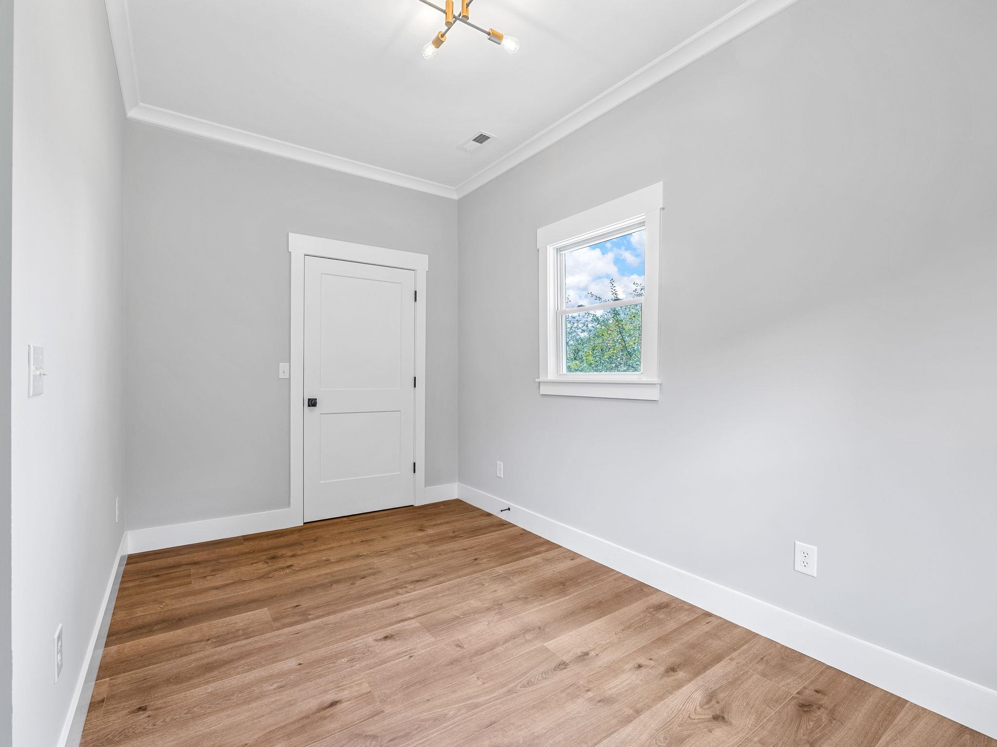 1630 Clement Road Greer, SC 29650 - Photo 27 of 34