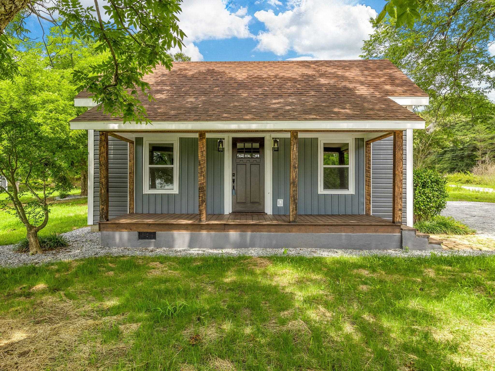 1630 Clement Road Greer, SC 29650 - Photo 4 of 34