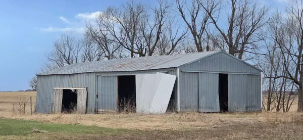 $315,000 | 45760 710th Street, Lakefield, MN 56150