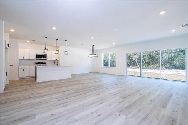 $466,900 | 41915 Aspen Street, Eustis, FL 32736