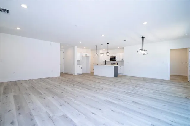 $466,900 | 41915 Aspen Street, Eustis, FL 32736