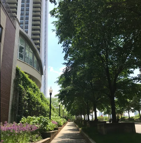 $2,100 | 400 East Randolph Street, Unit 3212, Chicago, IL 60601